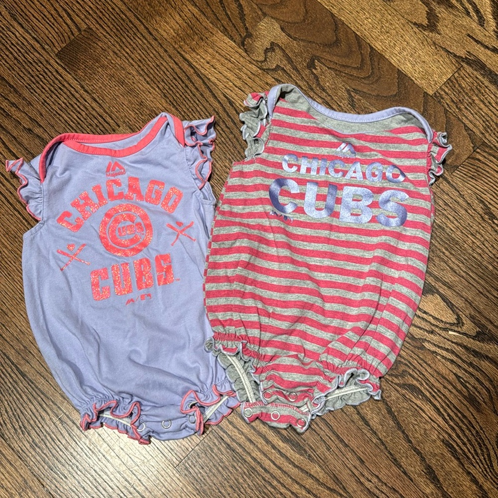 3/$10 - Baby Girl 6-9m Chicago Cubs Onesies Bundle